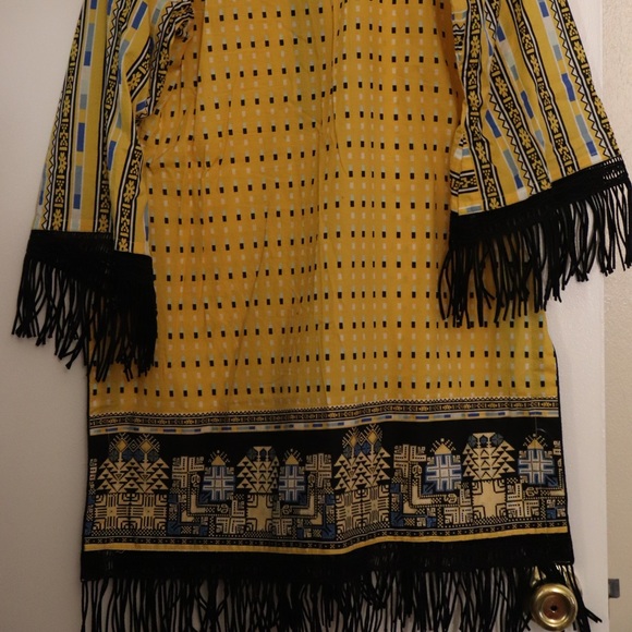 Pakistani Yellow Kurta - Picture 3 of 3